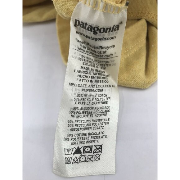Patagonia T Shirt Mens Size Medium Yellow Mountains Logo Crew Neck - Picture 7 of 10